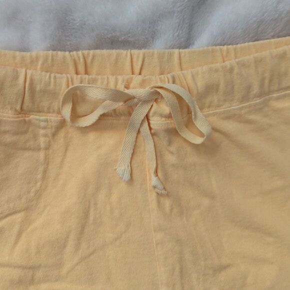 Fresh Produce 100% Cotton Made in the USA Pull On Tie Shorts Butter Yellow Large - Picture 2 of 6